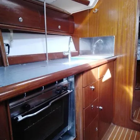 Ifestos Yachting Traveler - Halkidiki Båthotell *