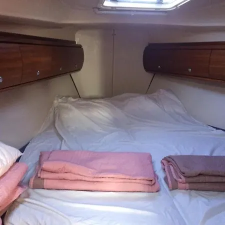 Botel Ifestos Yachting Traveler - Halkidiki